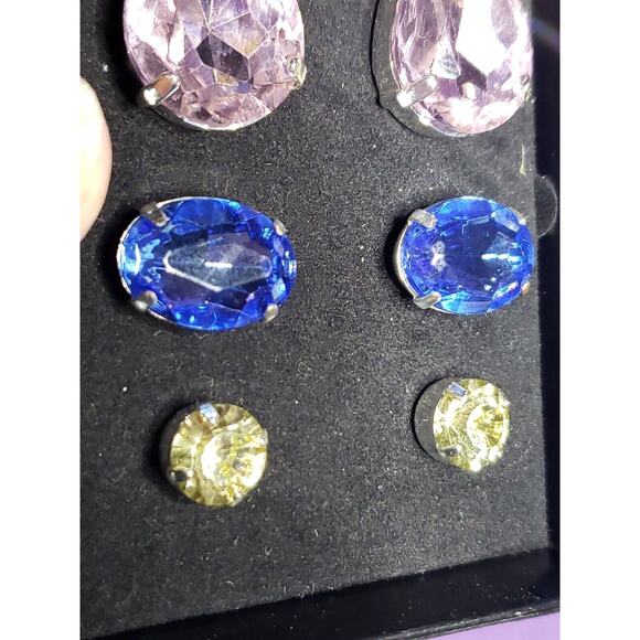 SAQ Signed 3 Pairs of Large Stud Earrings Pink Glass Blue & Yellow Acrylic w/box - Picture 10 of 11